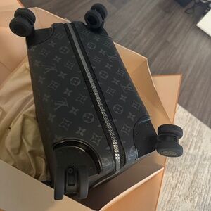 Louis Vuitton Luvgage bag M 50